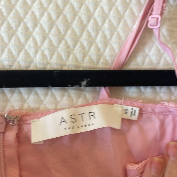 ASTR lace midi dress - Picture 4 of 4